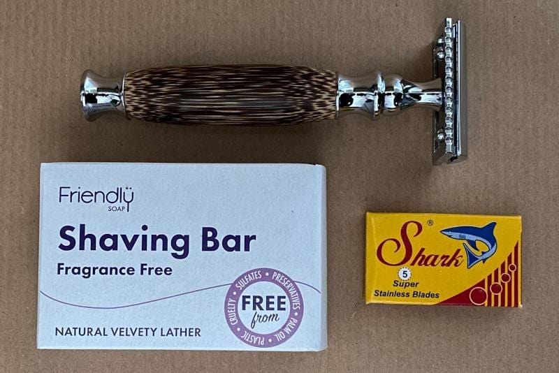 plastic-free-shaving-kit-uk